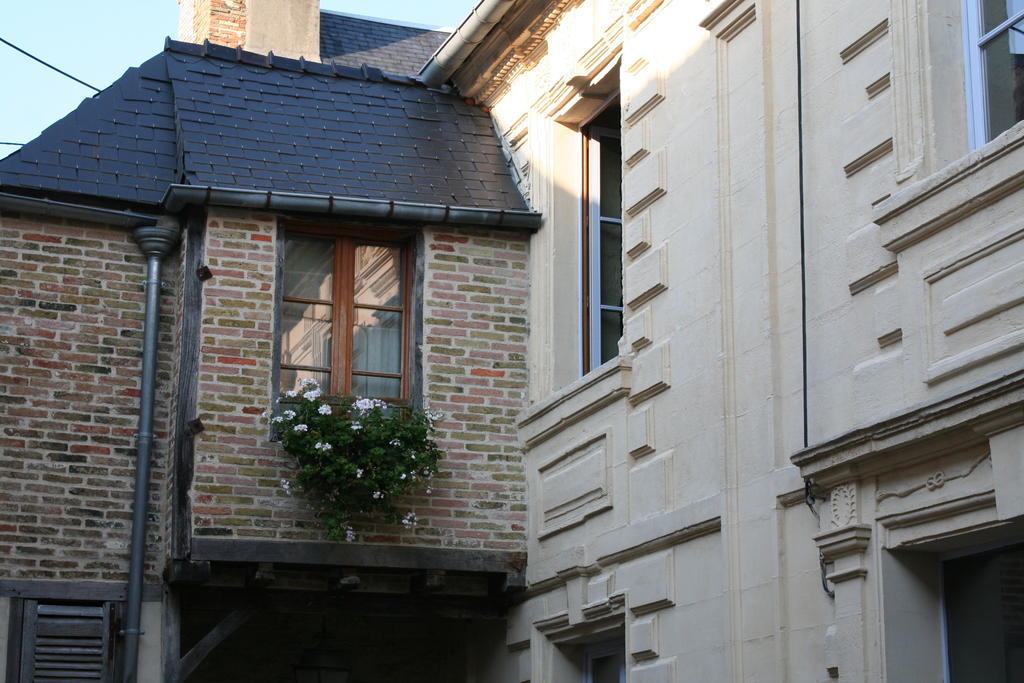 Le Refuge Des Cordeliers Apartment ล็อง ภายนอก รูปภาพ